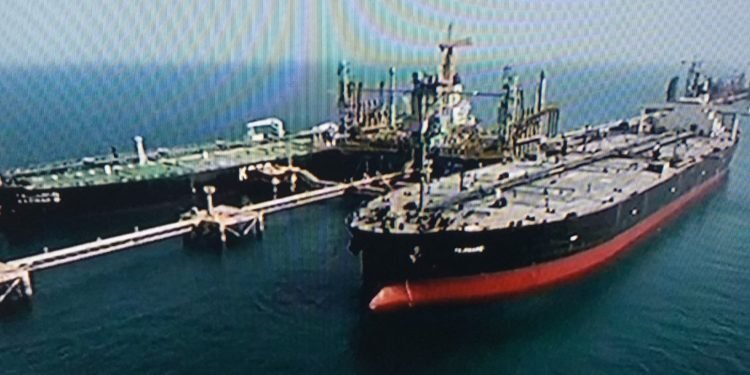 Oil Recovers after Hitting 20 Years low