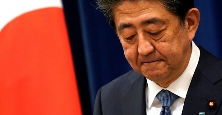 Japanese Stock Market crashes as the Prime Minister Shinzo Abe resigns