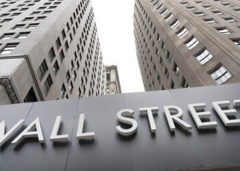 Big tech selloff drags Nasdaq to worst week in months