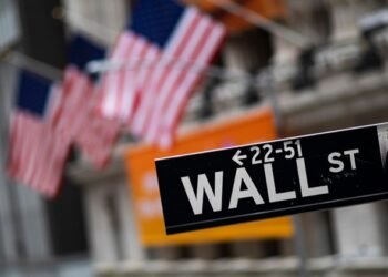 U.S Stock futures plunge more than 1.6% as President Trump test positive for COVID-19