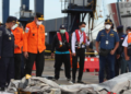 Indonesian divers find parts of Boeing plane wreckage in Java Sea