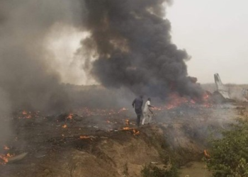Military aircraft crashes short of airport runway in Abuja