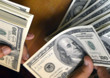 Forex: Dollar keeps climbing after Fed’s surprise