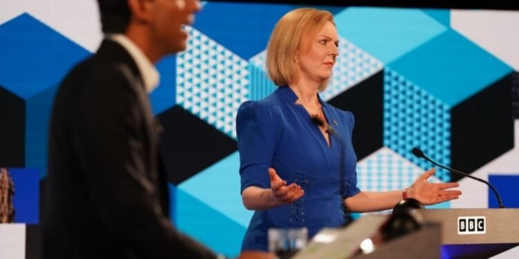 UK Prime Minister debate stopped after presenter collapsed on air