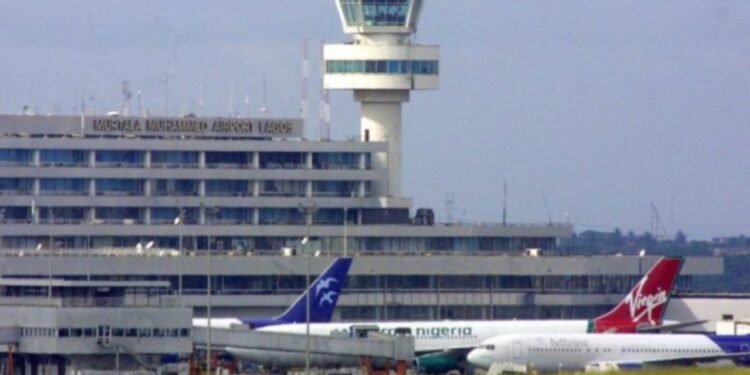 [Video] JUST IN: Gridlock, tension as NANS grounds Lagos airport over ASUU strike