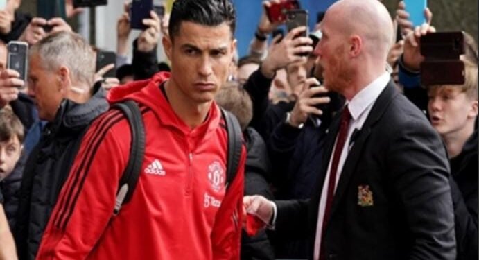 Cristiano Ronaldo to leave Manchester United with immediate effect