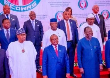West African leaders agree to create regional force