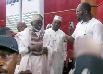 [VIDEO]: Drama in court as Apapa, LP leaders clash over seat