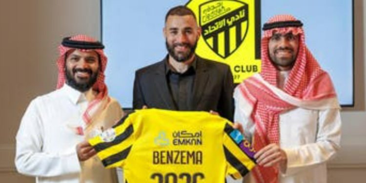 Karim Benzema signs 3-year contract with Saudi Arabian club