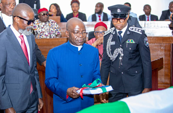 Alex Otti presents a budget of ₦567.24bn for 2024, projects ₦166.07bn revenue and ₦401.16bn deficit