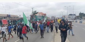 LG Chairman escapes lynching as protest turns violent in Delta State