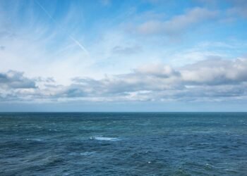 Helicopter crashes into the Atlantic ocean near Bonny