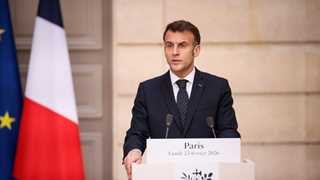 Macron: France ready to deploy resources in M. East
