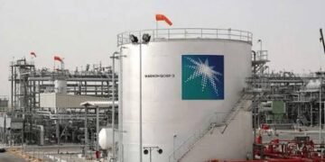 Saudi Aramco’s Q4 Adjusted Net Income Falls 2% to $25 Billion