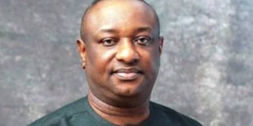 Federal Government Suspends $300 Helicopter Landing Fee for Oil Companies