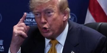 Trump Launches New Strikes on Iran After Declaring Ceasefire Over