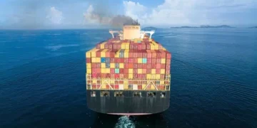 Container Ship Sinks in Strait of Hormuz; Cause Unclear